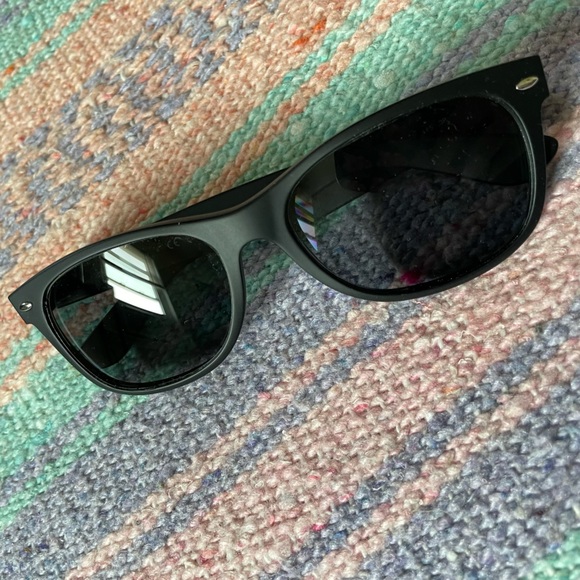 Rayban new wayfarer frame - Picture 4 of 4